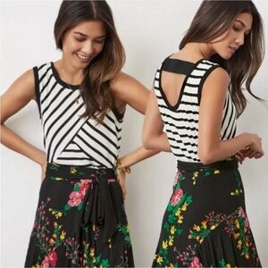 Cabi #5820 Black White Diagonal Cut Out Tank Top Sz XS